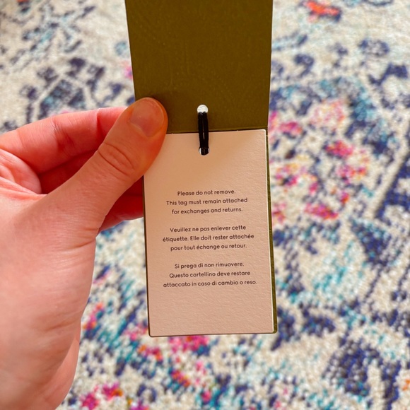 NWOT✨ Gucci Ace Bee Sneakers 🐝 with all Original Packaging ❤️ - Picture 9 of 16